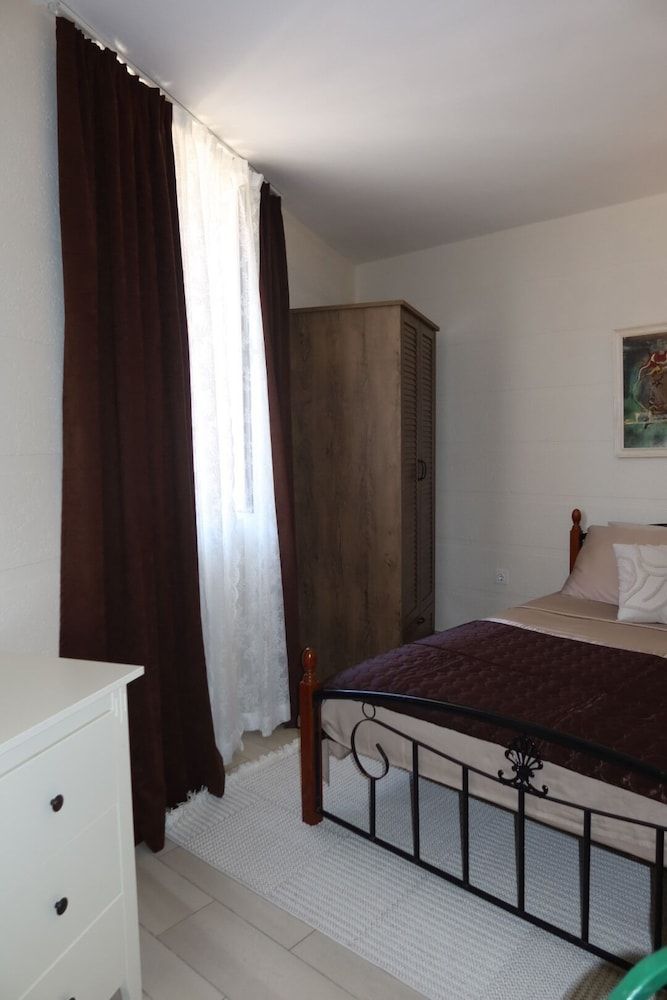 Apartments Mia Apartment for 2 people with kitchen 3