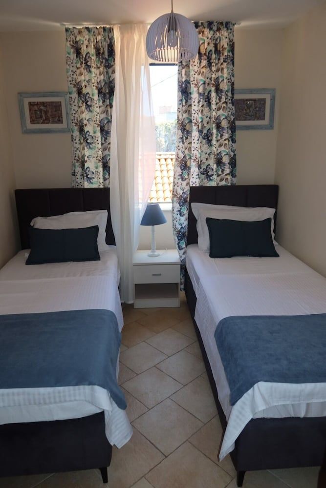 undefined Apartments Mia 3