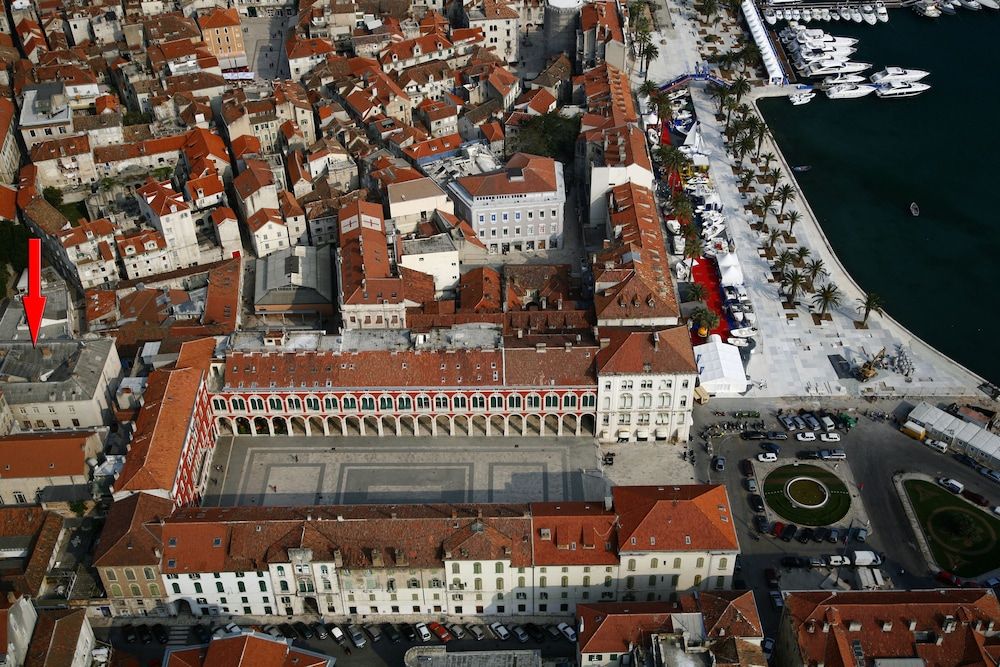 undefined Marmontova Luxury Rooms