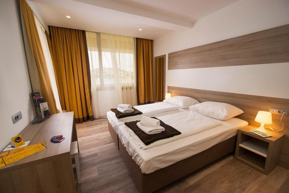 Hostel Sol Double or Twin Room