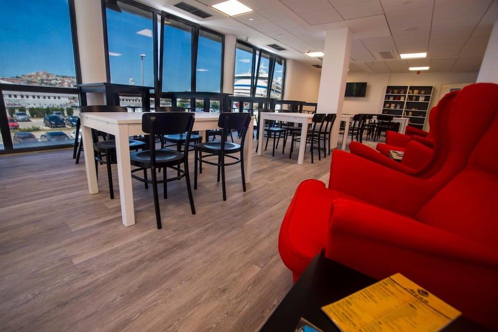 undefined Hostel Sol 10