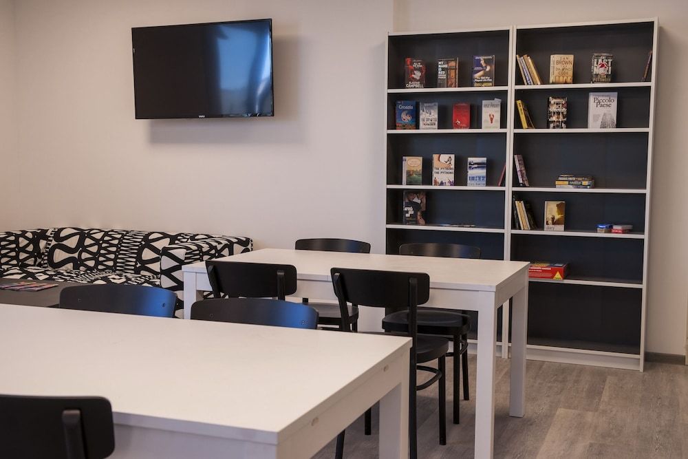 Check-in/check-out kiosk