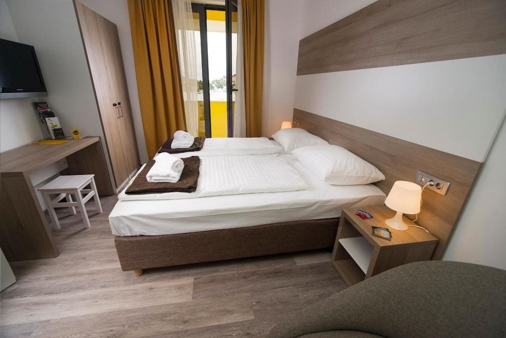 undefined Hostel Sol 2