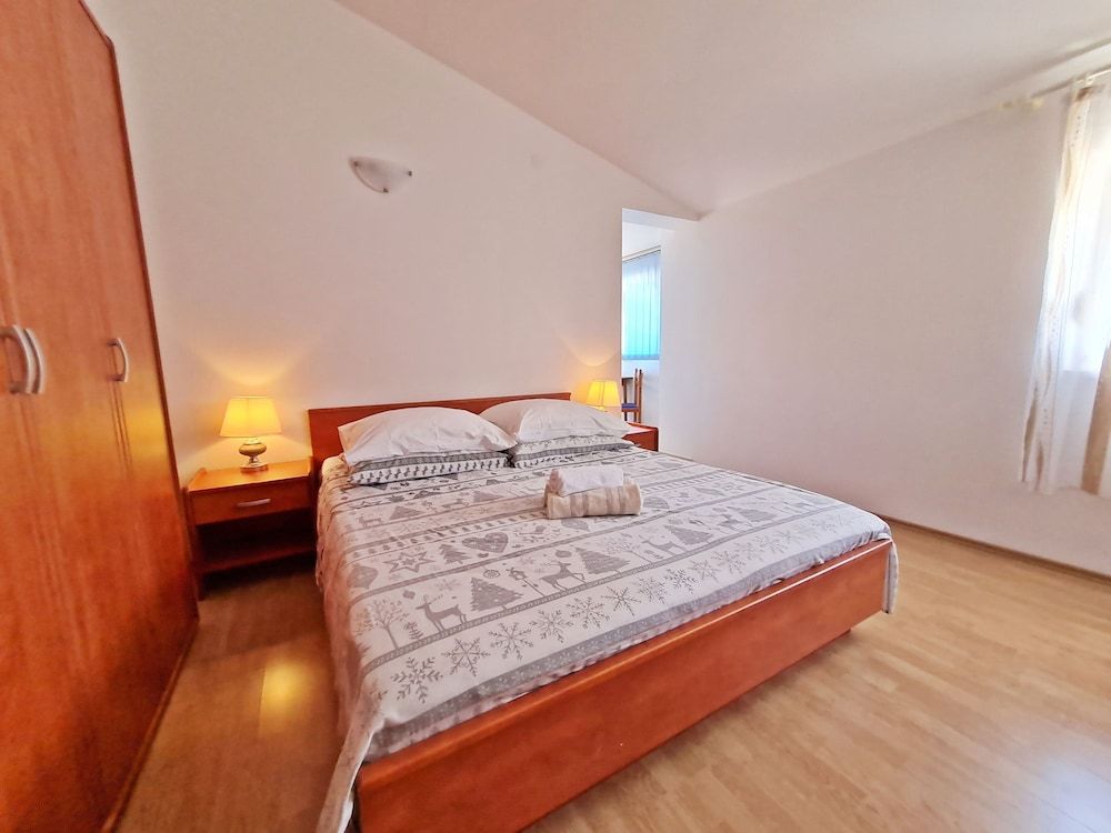 Apartments Rooms PORAT Standard Studio without Balcony 10