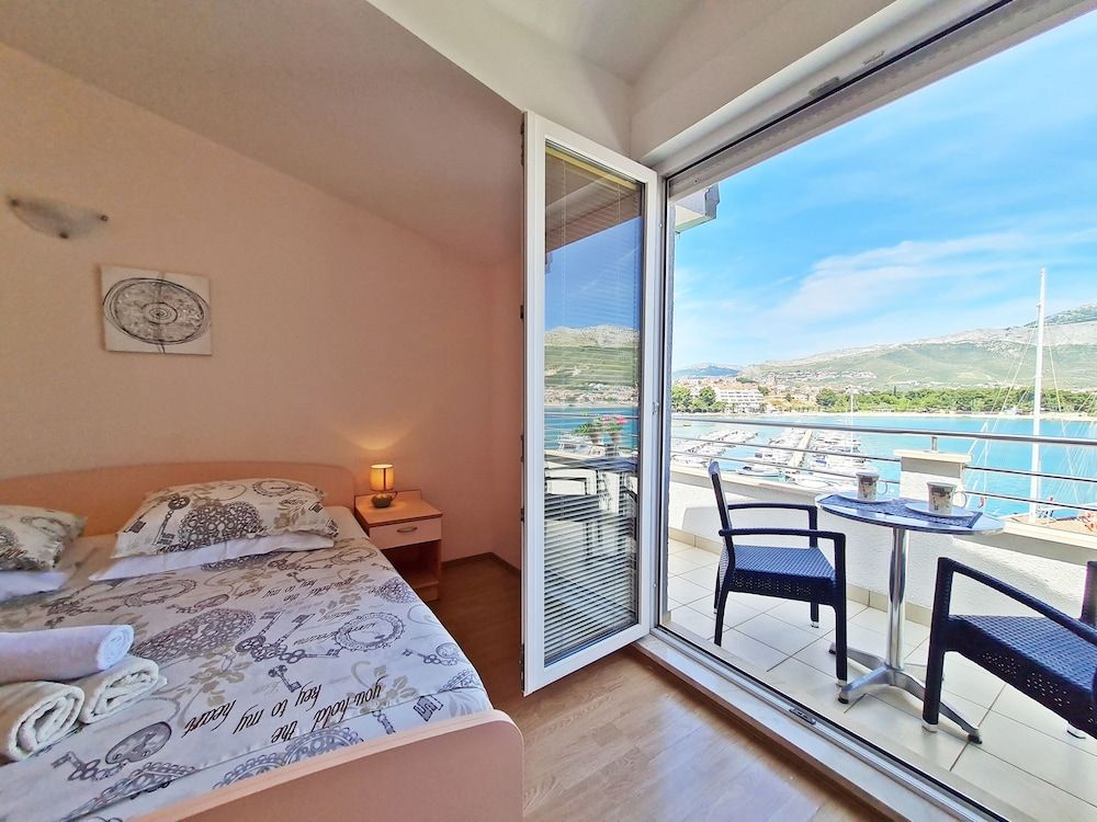 undefined Apartments Rooms PORAT 2