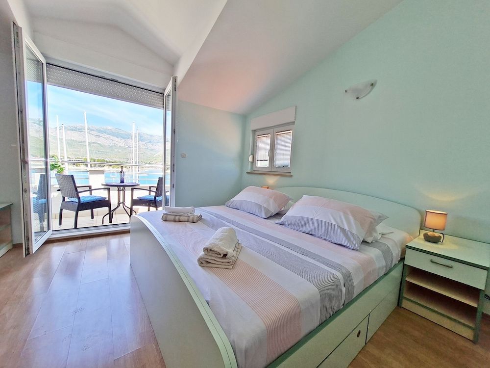 Apartments Rooms PORAT Comfort Studio, Balcony 6