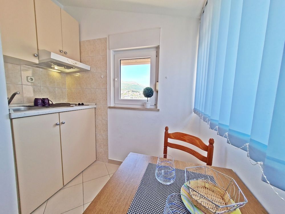 Apartments Rooms PORAT Standard Studio without Balcony 8