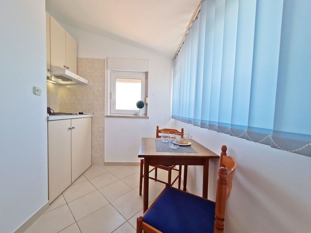 Apartments Rooms PORAT Standard Studio without Balcony 9