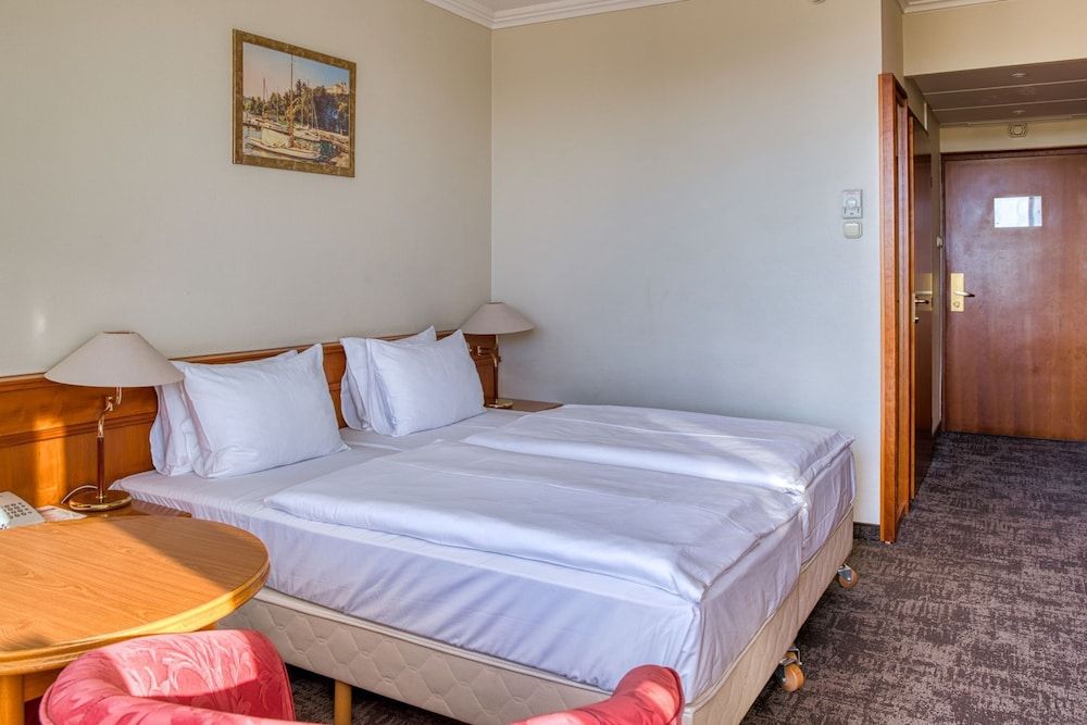 Ensana Thermal Hévíz Standard Double Room 2