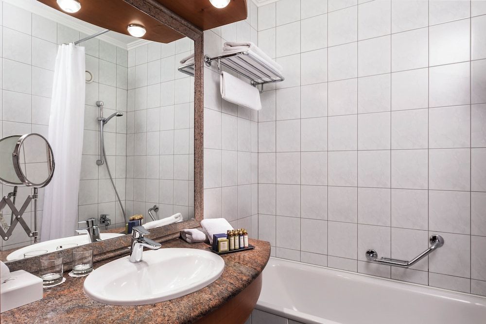 Ensana Thermal Hévíz Standard Double Room 4