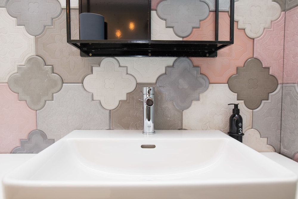 Hotel Rum Budapest Spiced Rum (Medium) 12