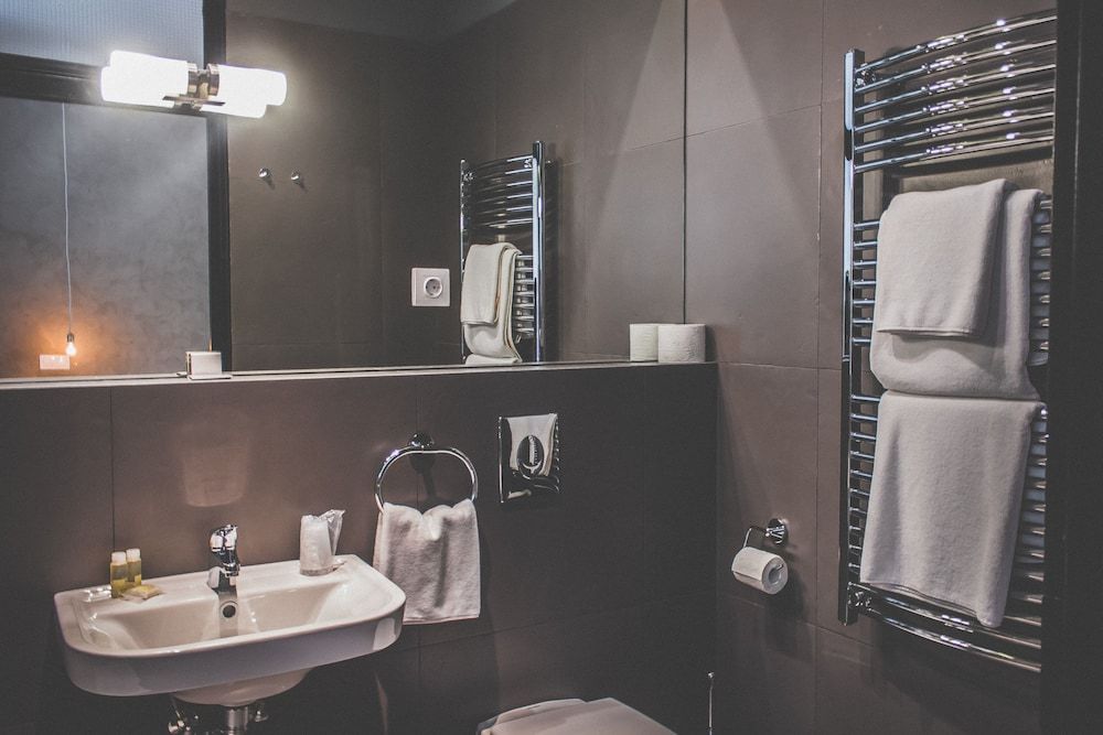 MGZN Basilica Rooms Standard Double Room 6