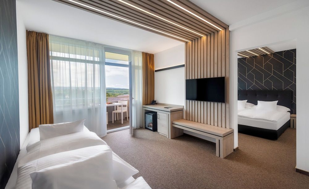 Hunguest Hotel Helios Family Apartment, Balcony 2