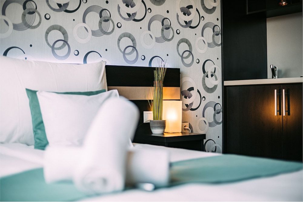 Auris Hotel Family Room, 2 Bedrooms, Balcony 2