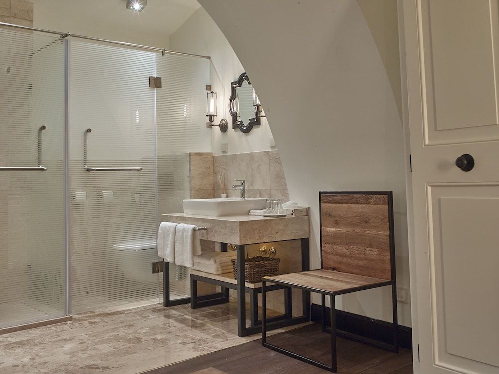 Pest-Buda Design Hotel by Zsidai Hotels Economy Room, No Windows 2