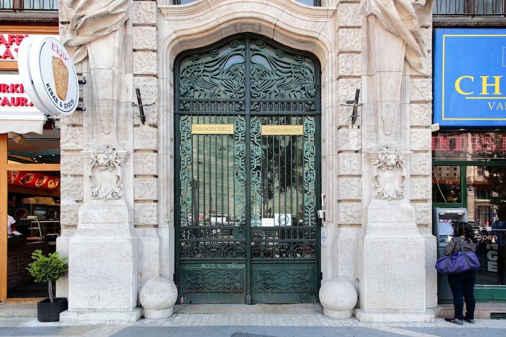 undefined Maverick Downtown 3