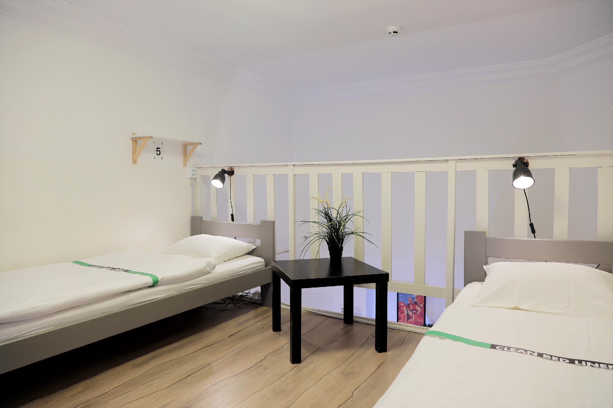 undefined Maverick Downtown 9