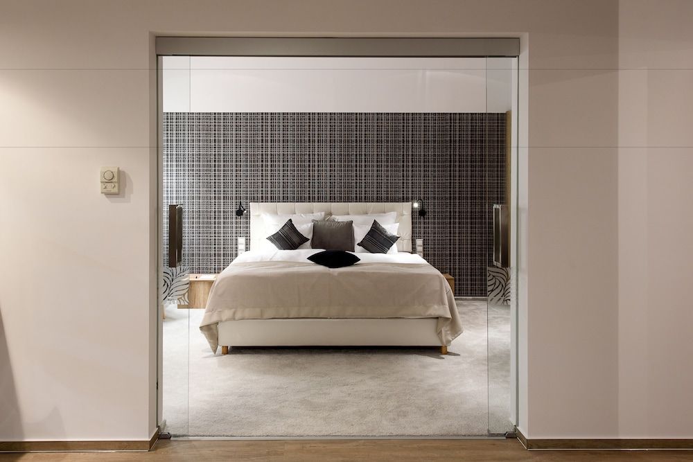 undefined Karoly Corner Residences 2