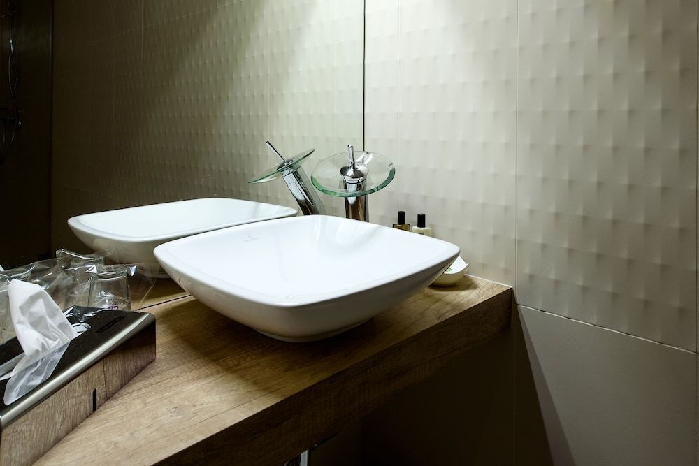 Karoly Corner Residences Executive Apartment, 1 King Bed, Non Smoking 17