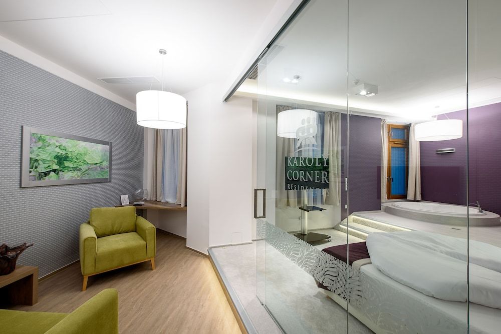 Karoly Corner Residences Deluxe Apartment, 1 King Bed, Non Smoking 23