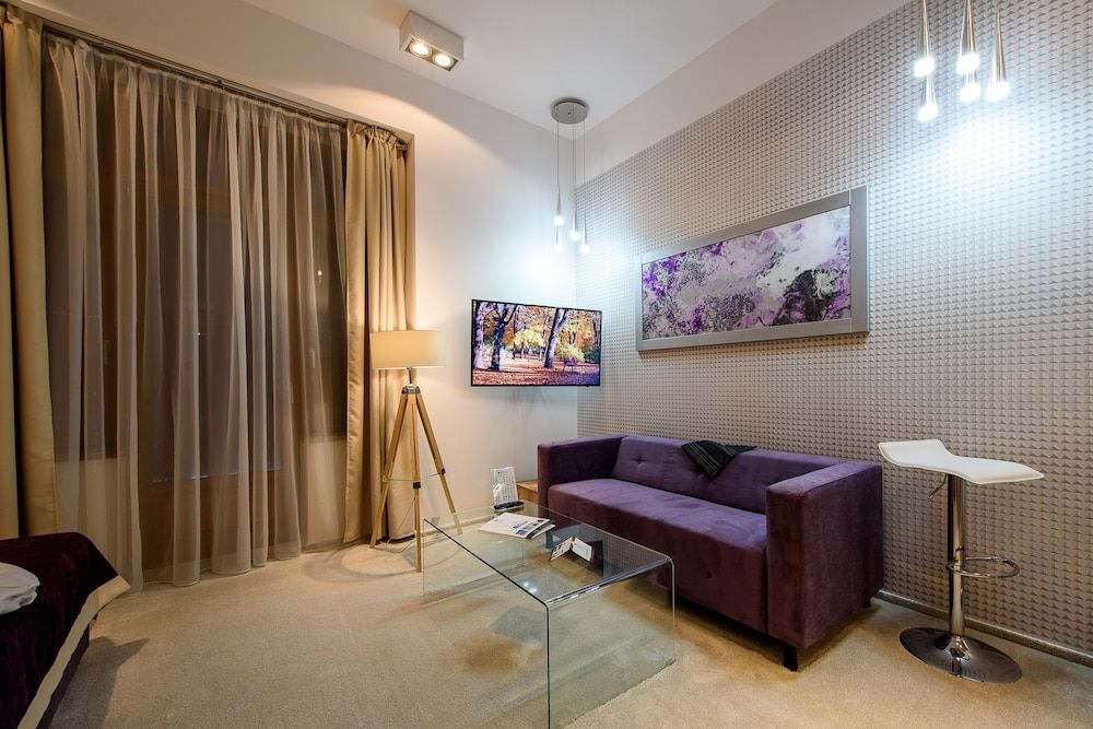 Karoly Corner Residences Executive Apartment, 1 King Bed, Non Smoking 23