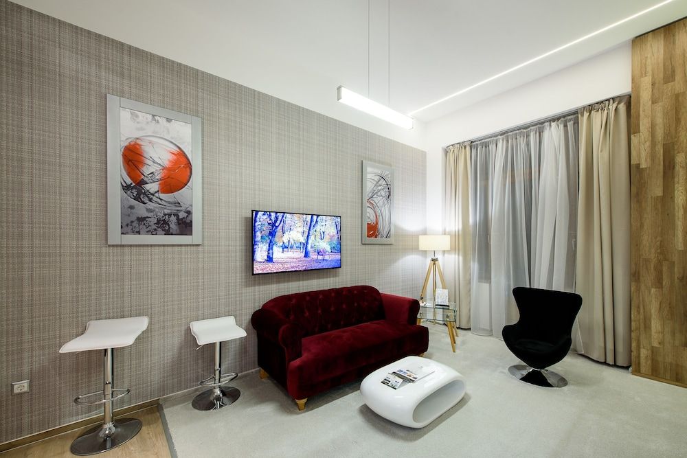 Karoly Corner Residences Deluxe Apartment, 1 King Bed, Non Smoking 25
