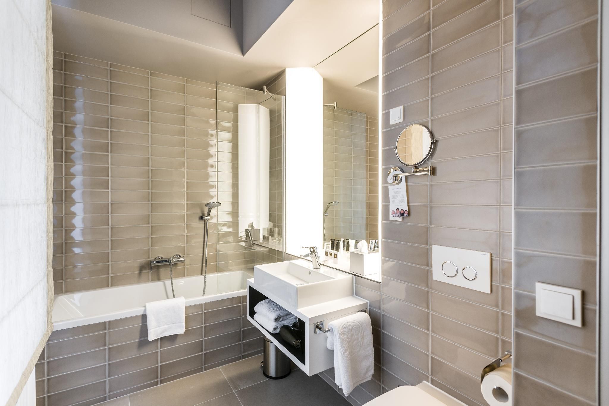 undefined Hotel Moments Budapest 8