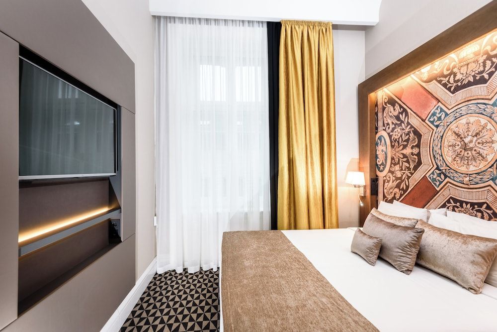 Hotel Moments Budapest Superior Double or Twin Room 2