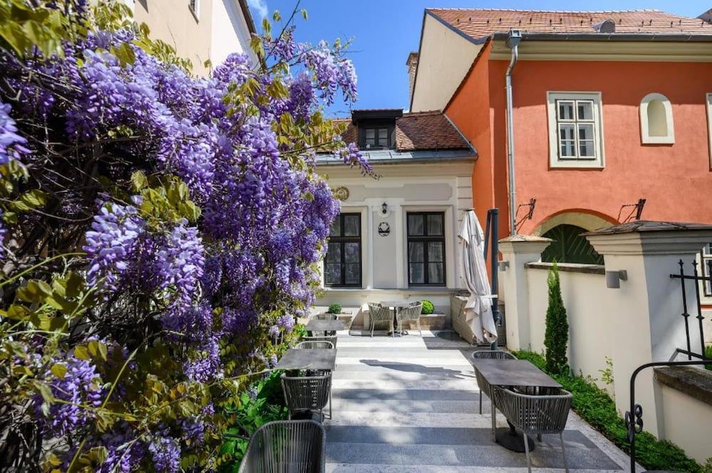 undefined Maison Bistro & Hotel 10