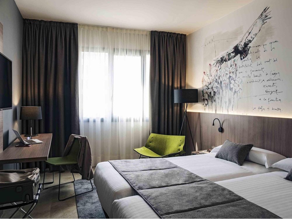 Mercure Barcelona Condor Standard Twin Room, 2 Twin Beds 3