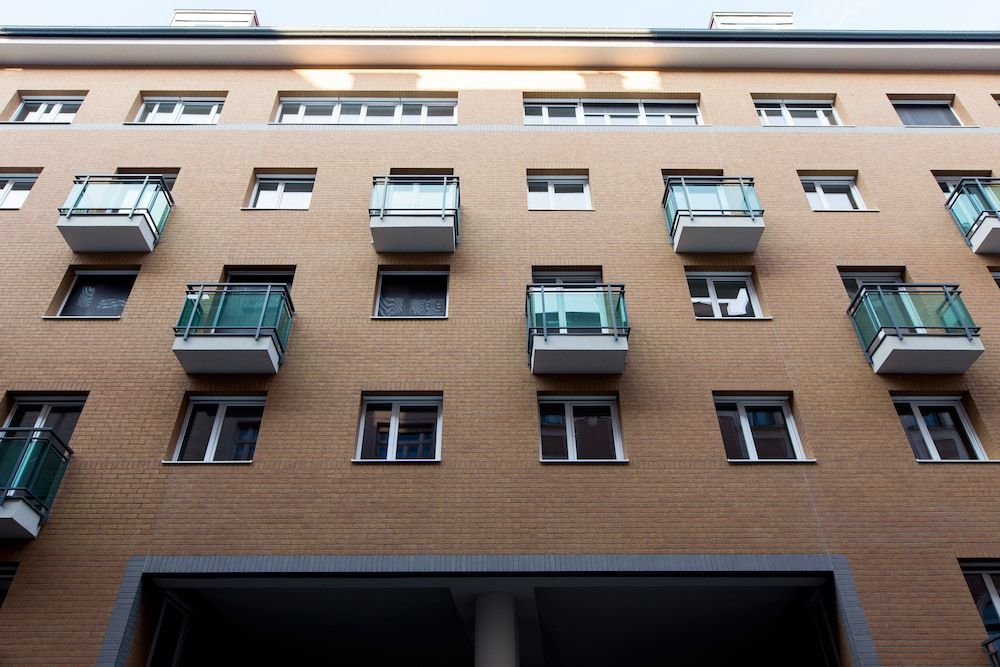 undefined Vagabond Corvin 5