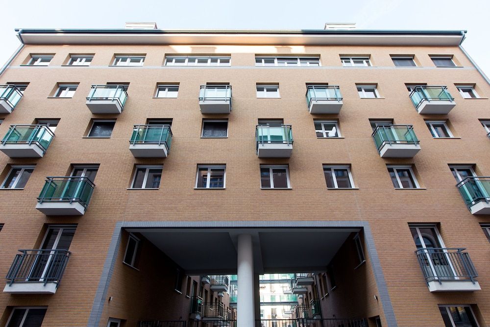 undefined Vagabond Corvin 6