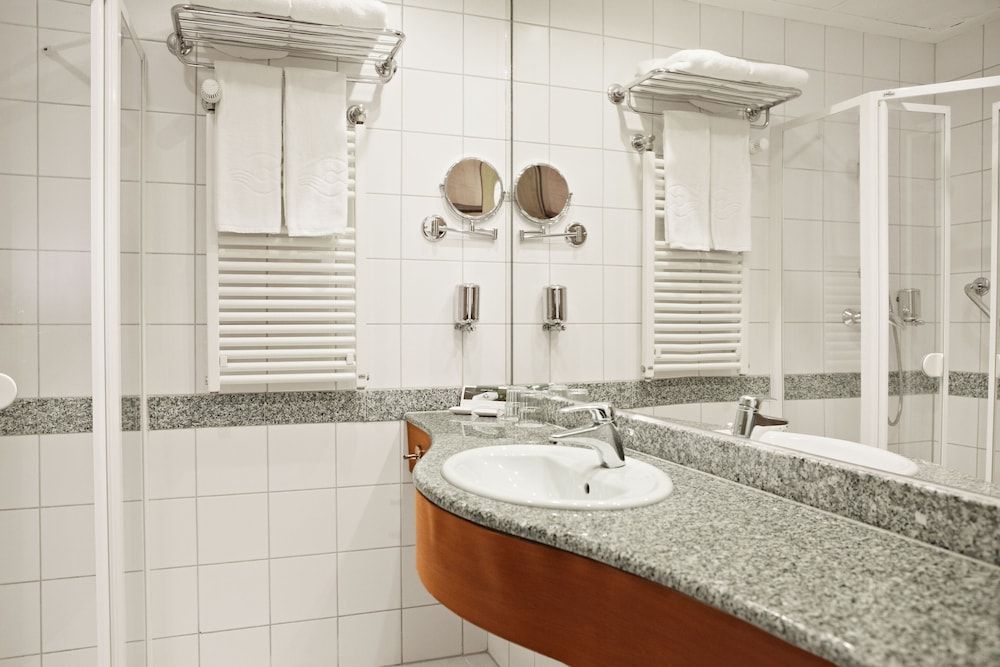 Hotel Carbona Thermal Spa Superior Room, 2 Twin Beds, Balcony 2