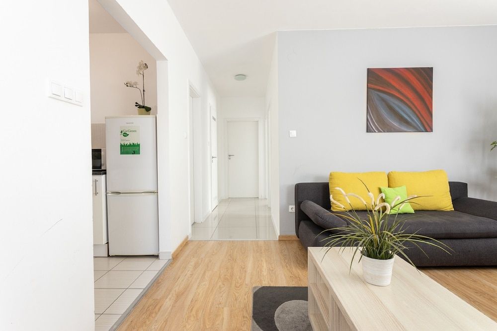 undefined Maple Tree Apartments 3