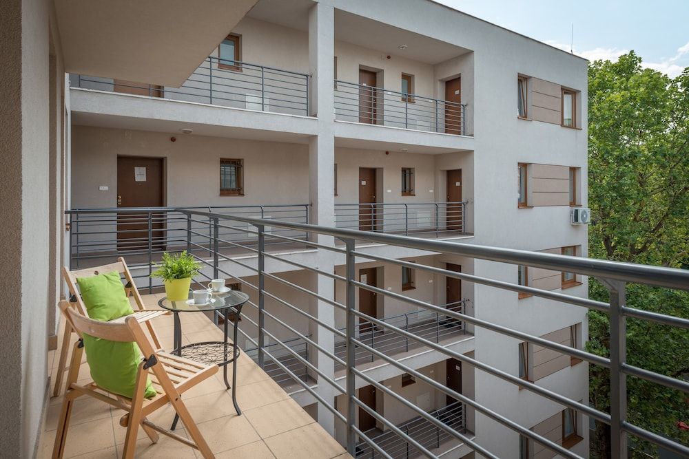 undefined Maple Tree Apartments 8