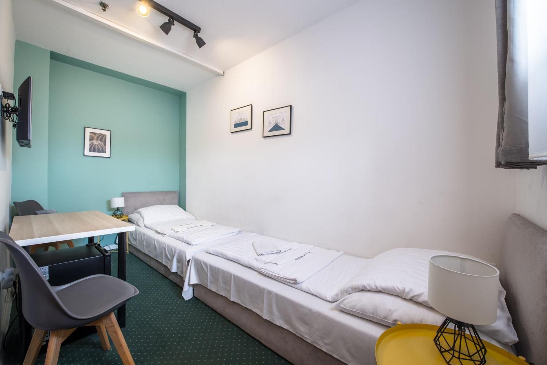 undefined Chesscom Hotel 7