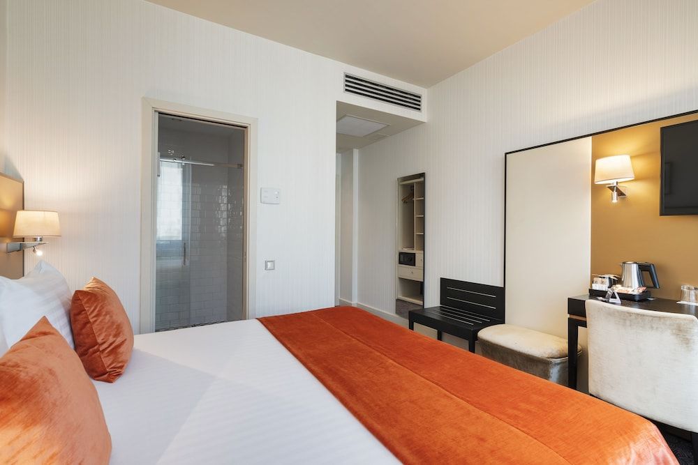 Eurostars Danube Budapest Standard Double or Twin Room 6