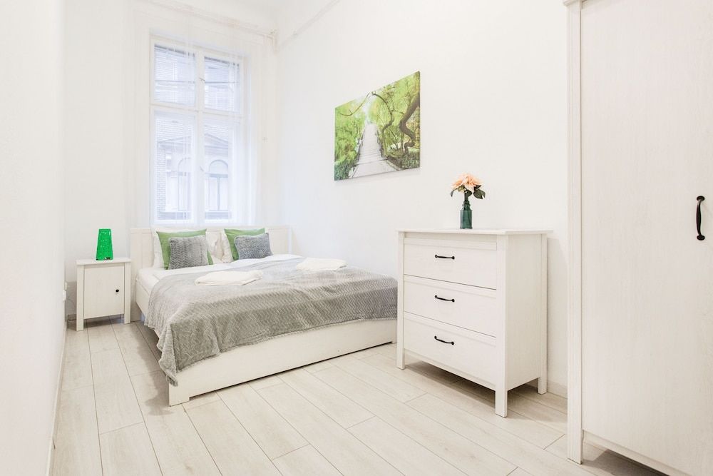 Grand Budapest Apartments Standard Apartment, 2 Bedrooms 6