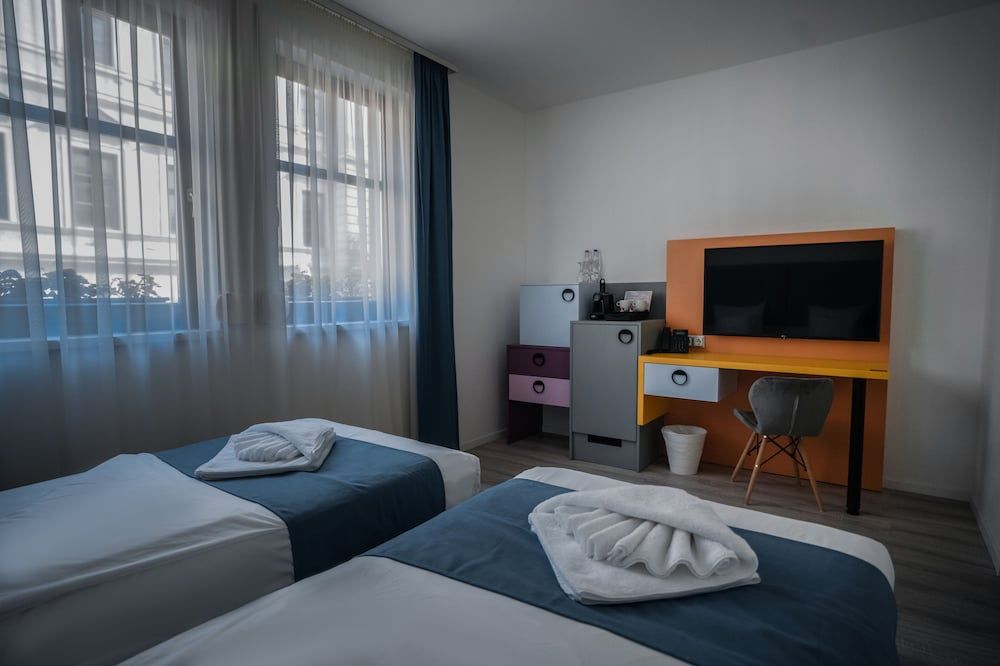 Hotel Civitas Sopron Standard Twin Room 2