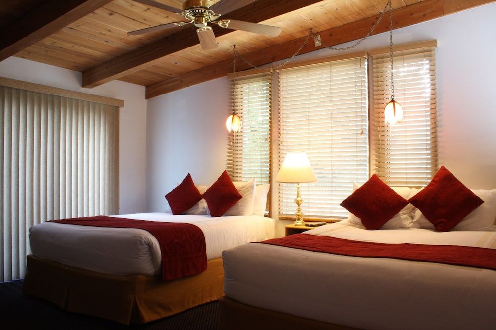 St. Moritz Lodge & Condominiums