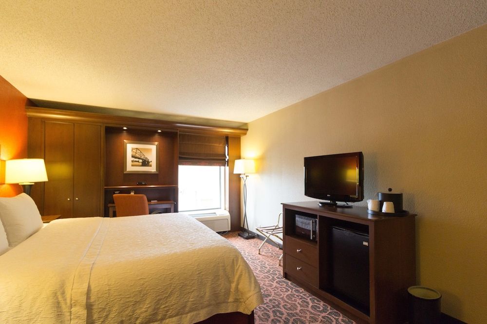 King and Sofa Bed Room