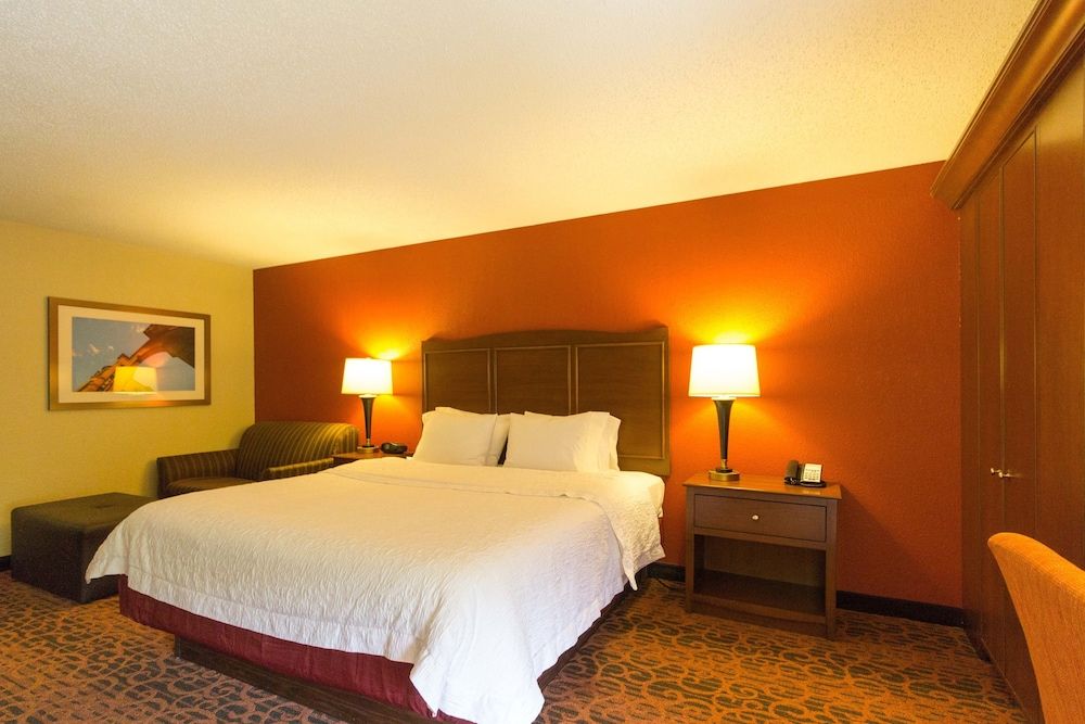 Hampton Inn Columbus-South