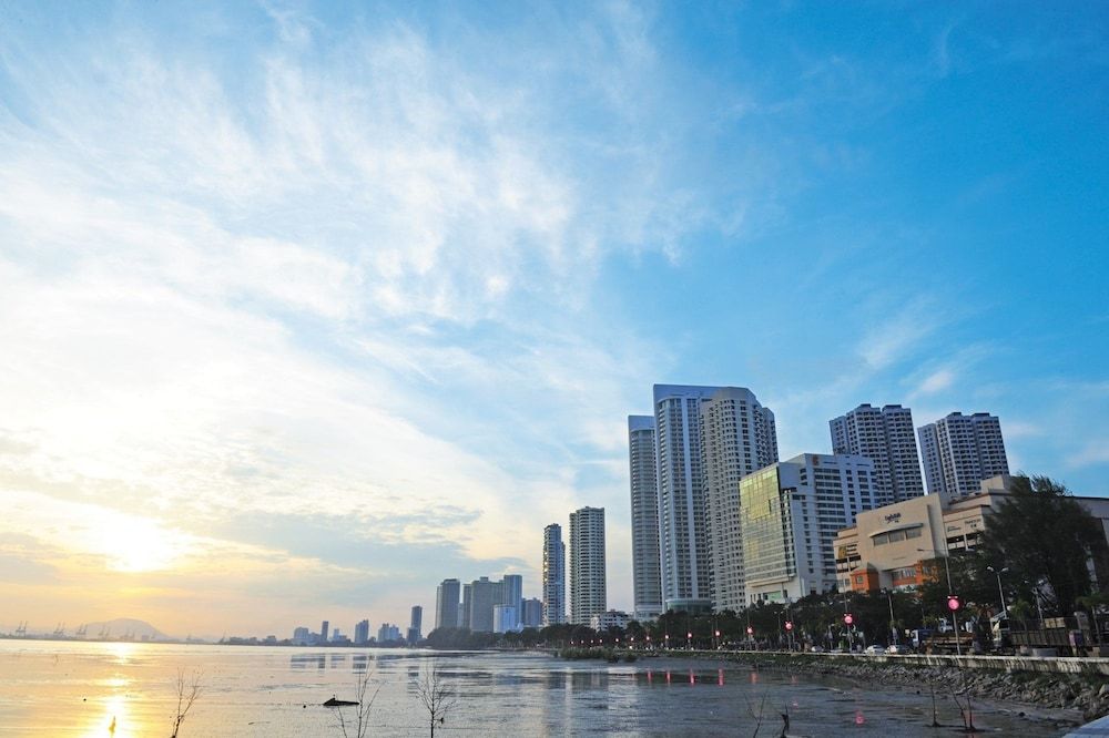 undefined Mercure Penang Beach 8