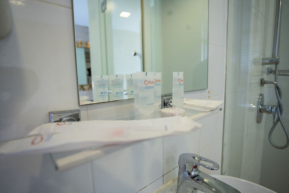 Citrus Hotel Johor Bahru by Compass Hospitality Superior Twin Room 5