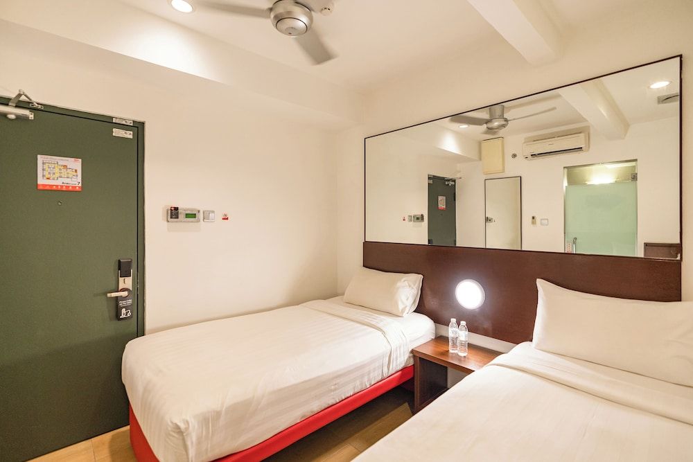 undefined Tune Hotel Georgetown Penang 7