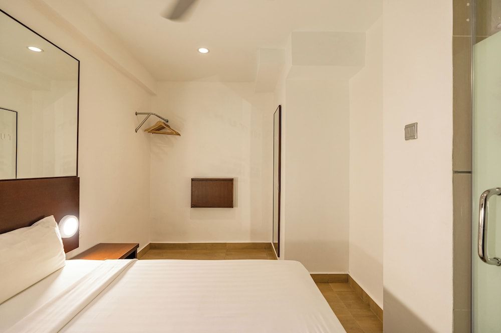 Tune Hotel Georgetown Penang Double Room (without Window) 2
