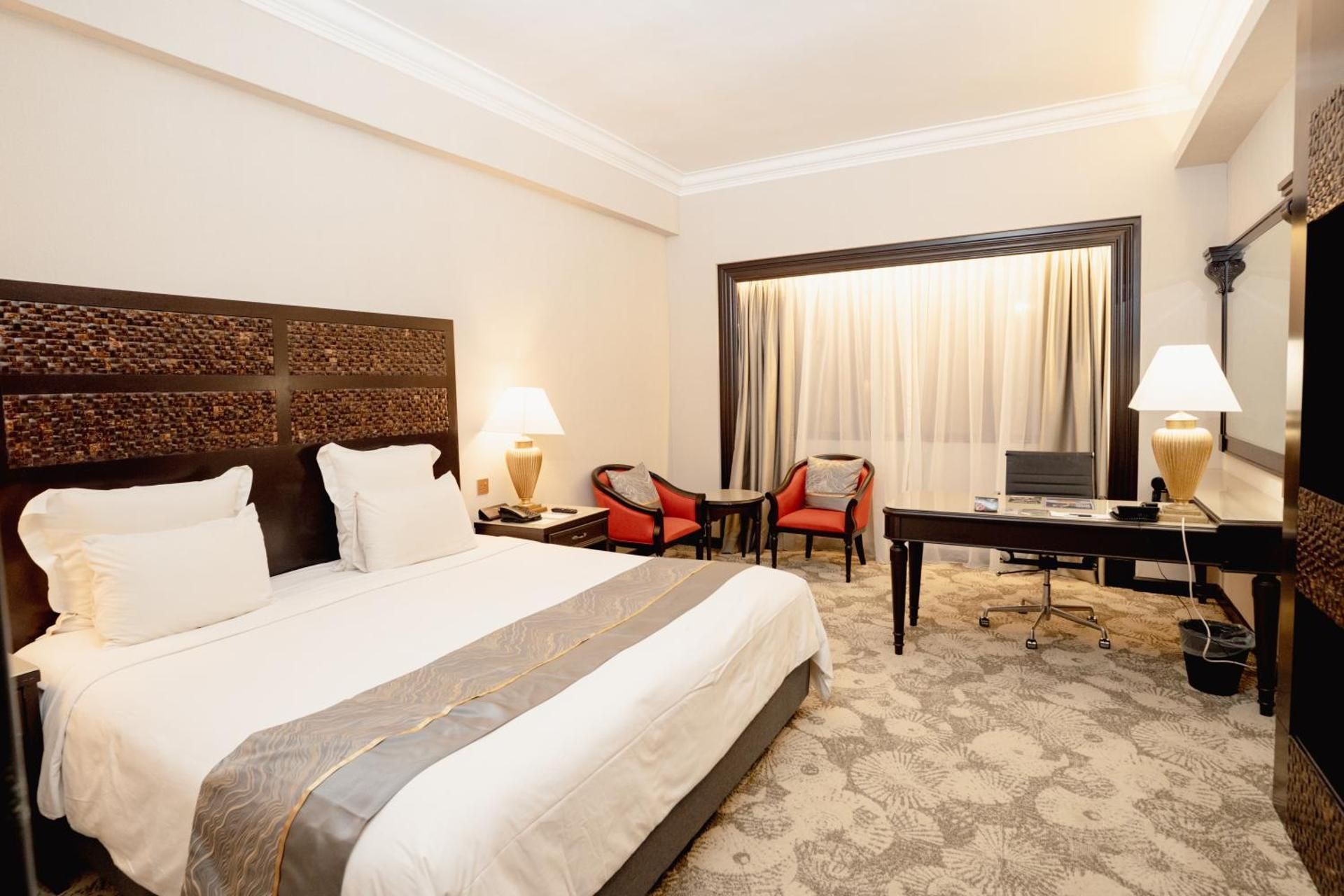 Deluxe Room King
