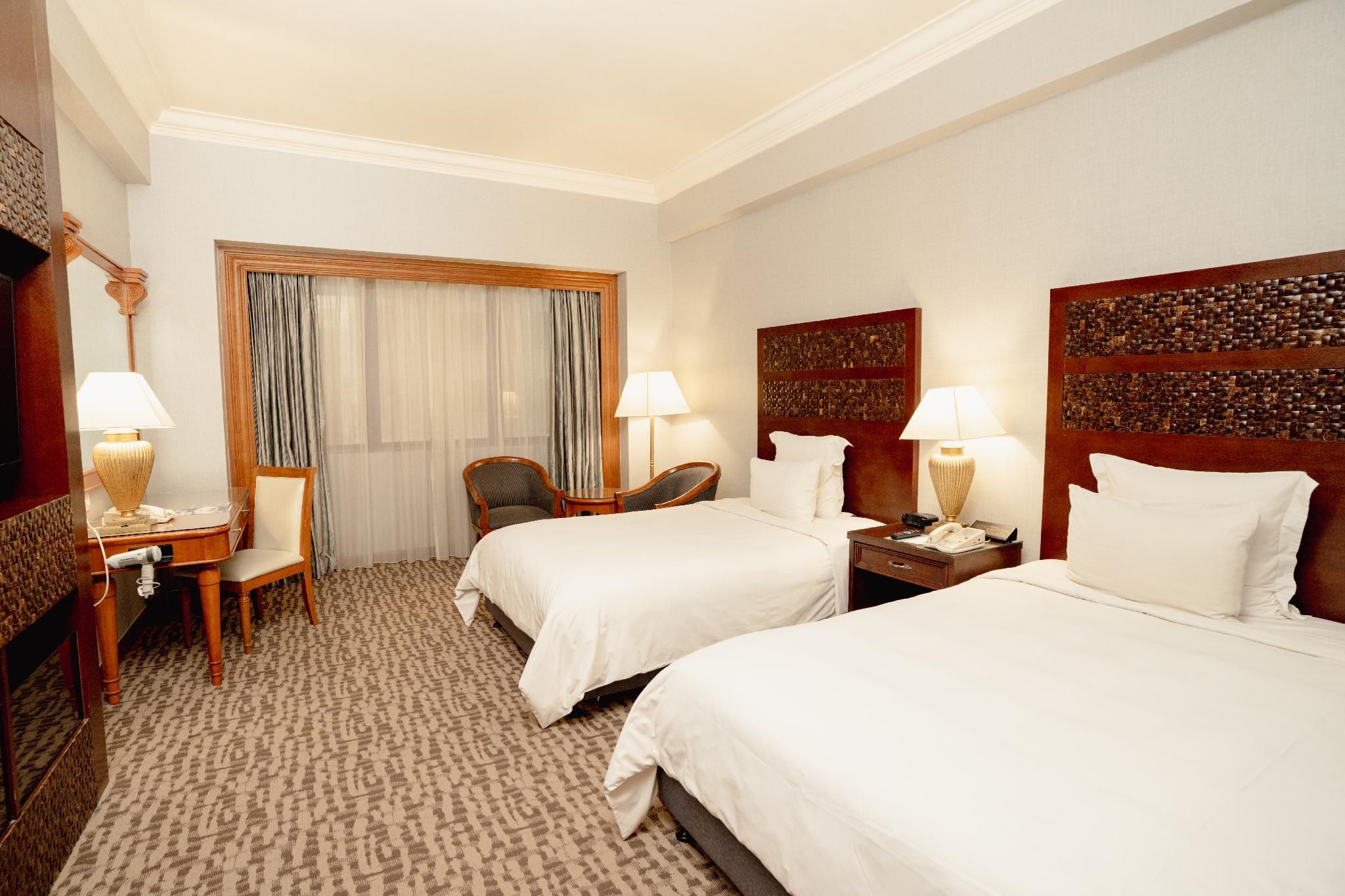 Deluxe Room Twin
