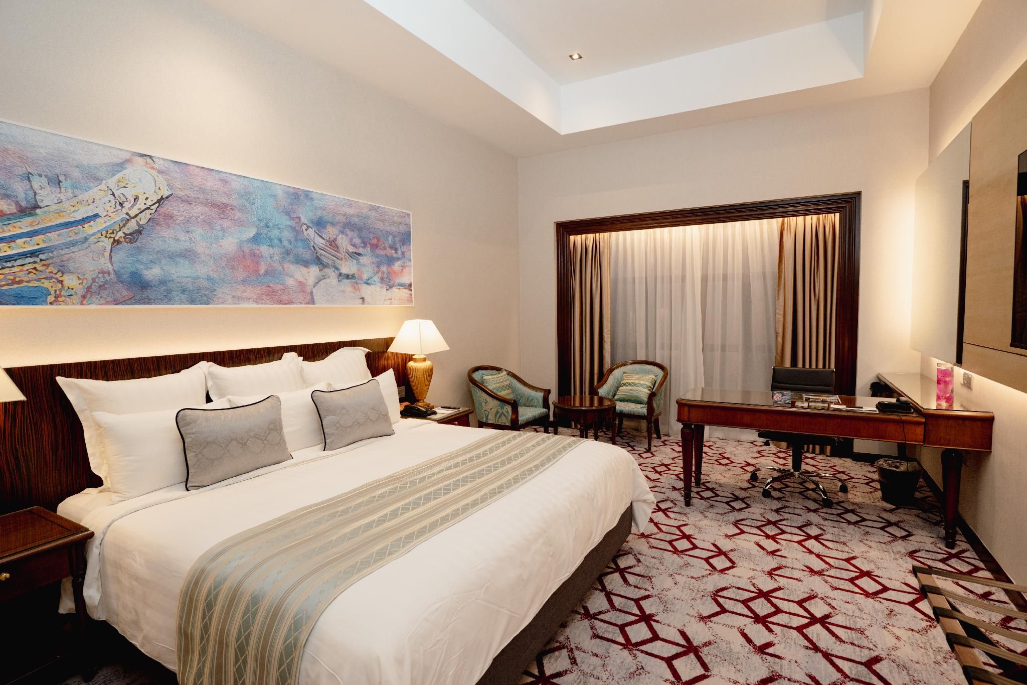 Club Deluxe King Bed