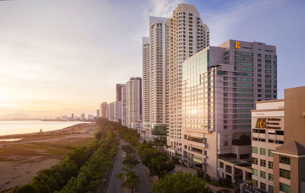 undefined G Hotel Gurney 4